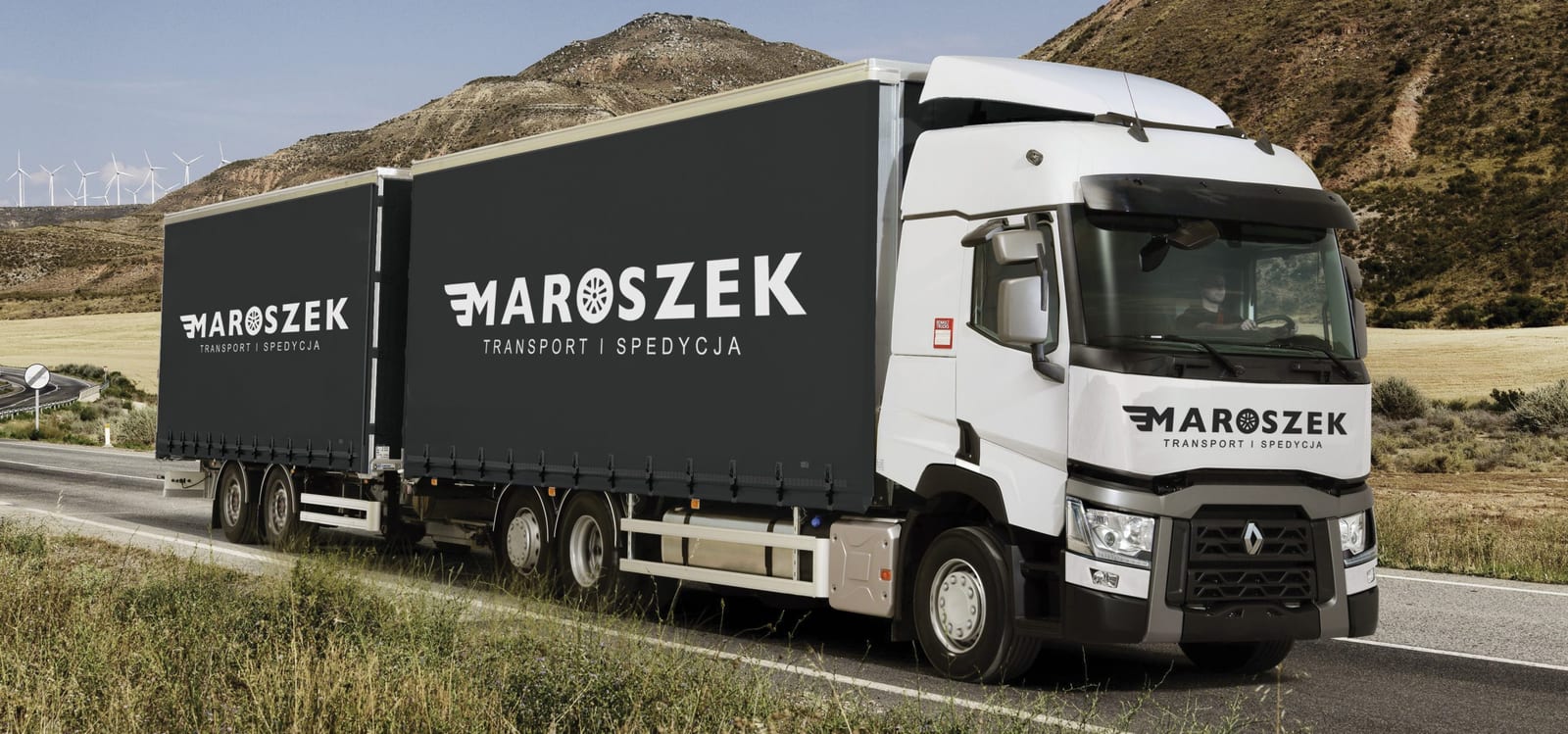 Zestaw Maroszek Transport i Spedycja z naczepą firmową w trasie